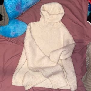 white turtleneck from forever 21, size small